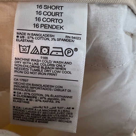 NWT Old Navy Mid-Rise Boot-Cut Khakis for Women (16 short) - Picture 15 of 16